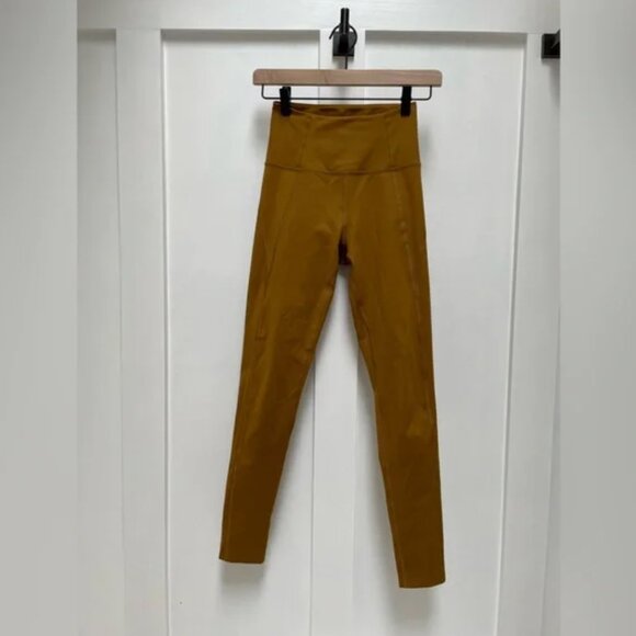 Girlfriend Collective High Rise Compressive Leggings - COLOUR SADDLE - Picture 4 of 4